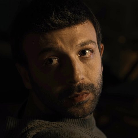 Barış Kolik as Halil